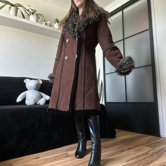 Vintage 1990s Suede Dark Brown Coat with Faux Shearling Fur - Picture 1 of 8